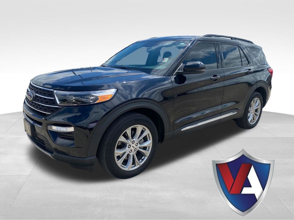 2024 Ford Explorer XLT in Agate Black Metallic — front three-quarter view